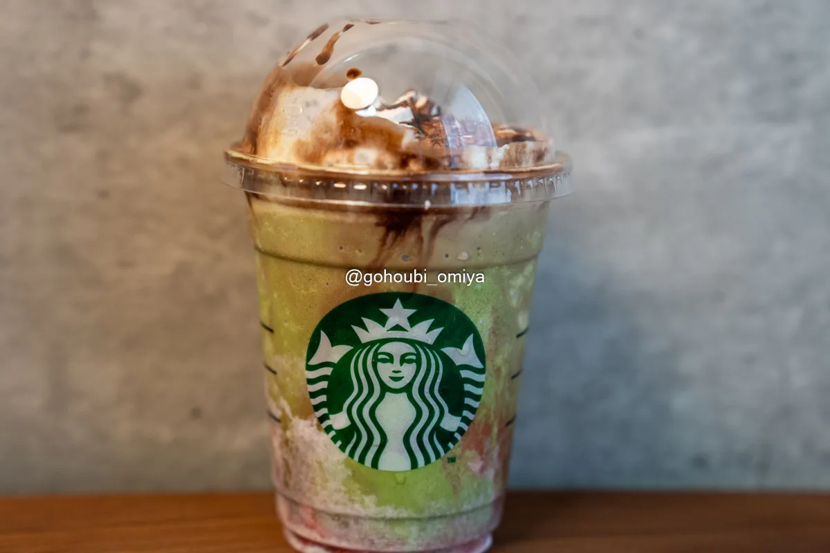 スタバ抹茶イチゴクリームフラペチーノ